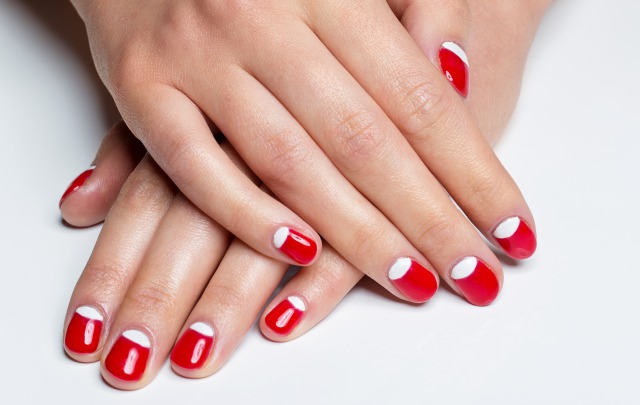 レッド系フレンチネイル