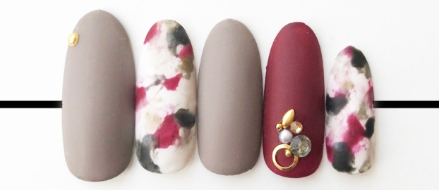 マーブル系マットネイル