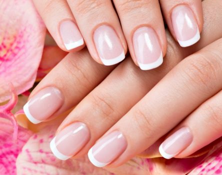 フレンチネイル