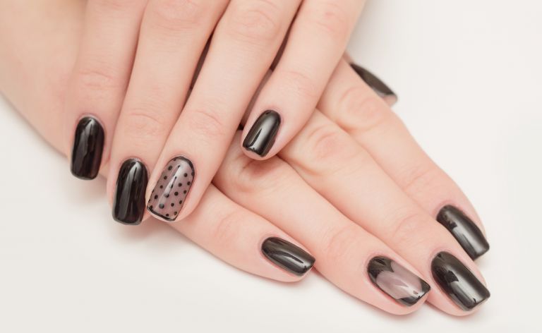 モノトーンネイル