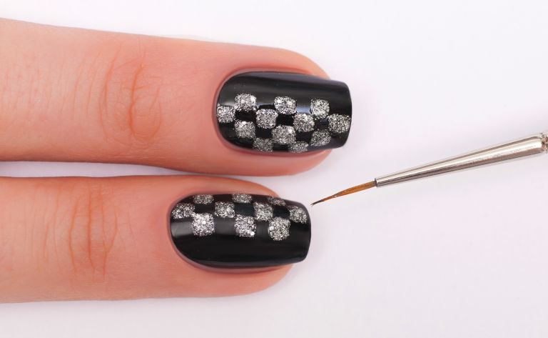 モノトーンネイル