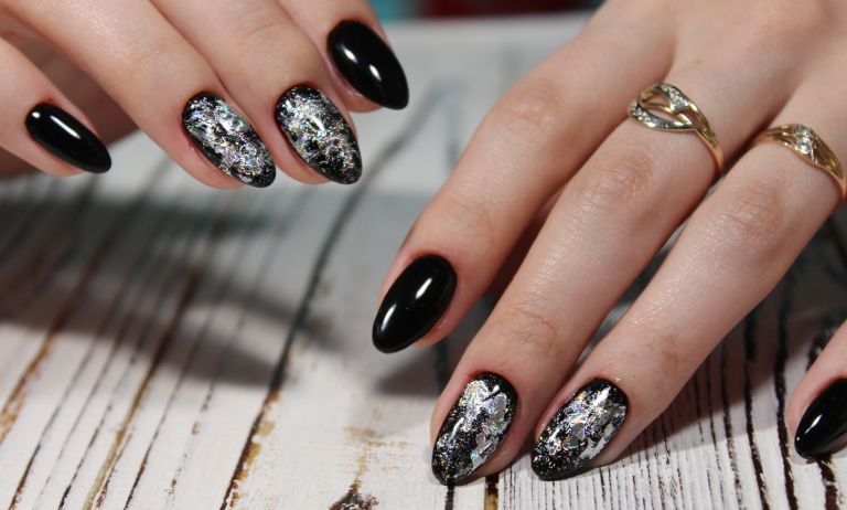 モノトーンネイル