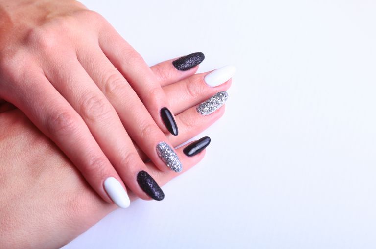 メタリックネイル 