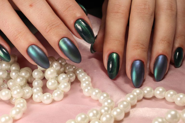 メタリックネイル 