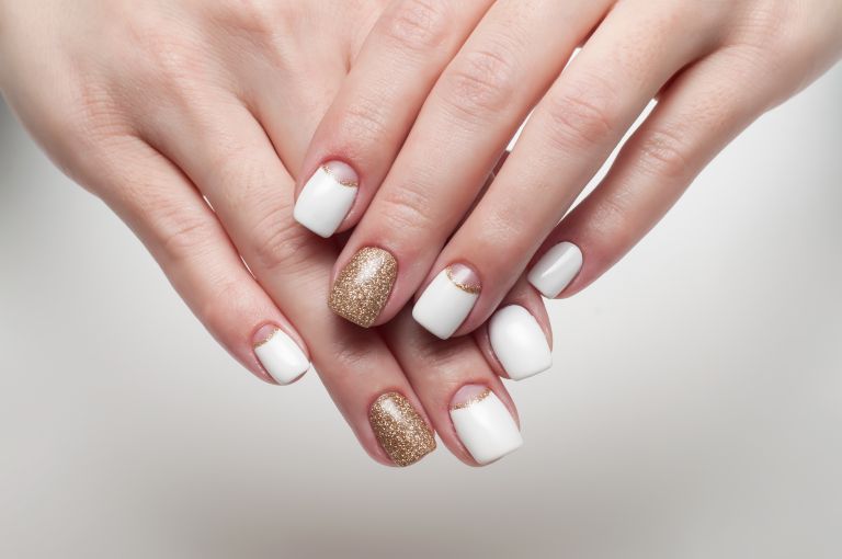 メタリックネイル 