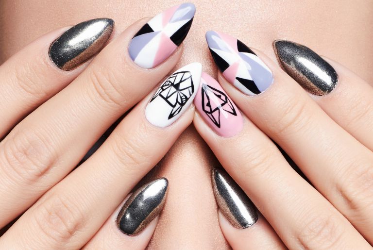 メタリックネイル 