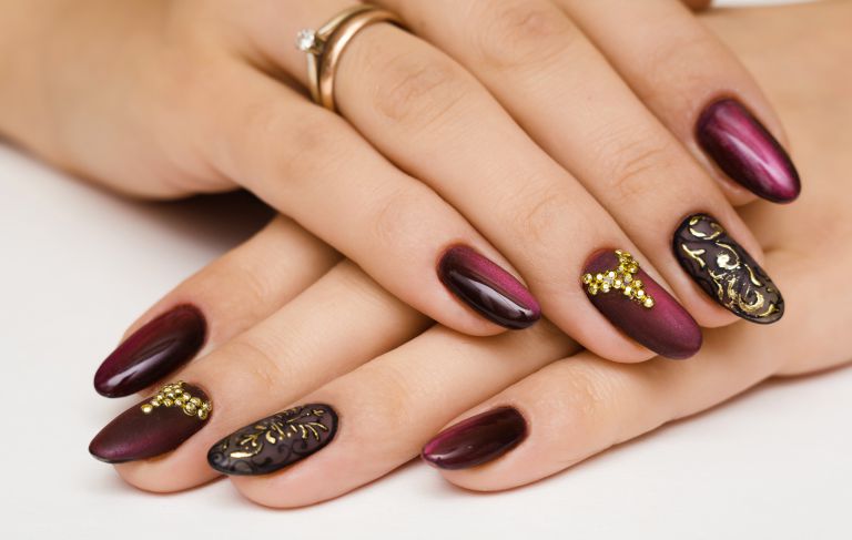 日焼け肌ネイル