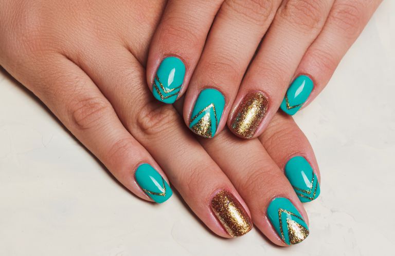 日焼け肌ネイル