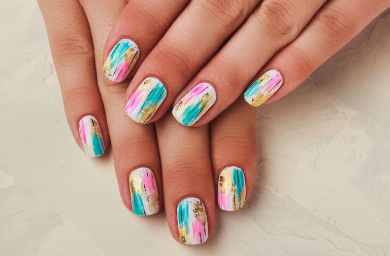 日焼け肌ネイル