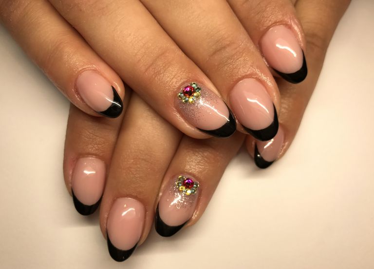 日焼け肌ネイル