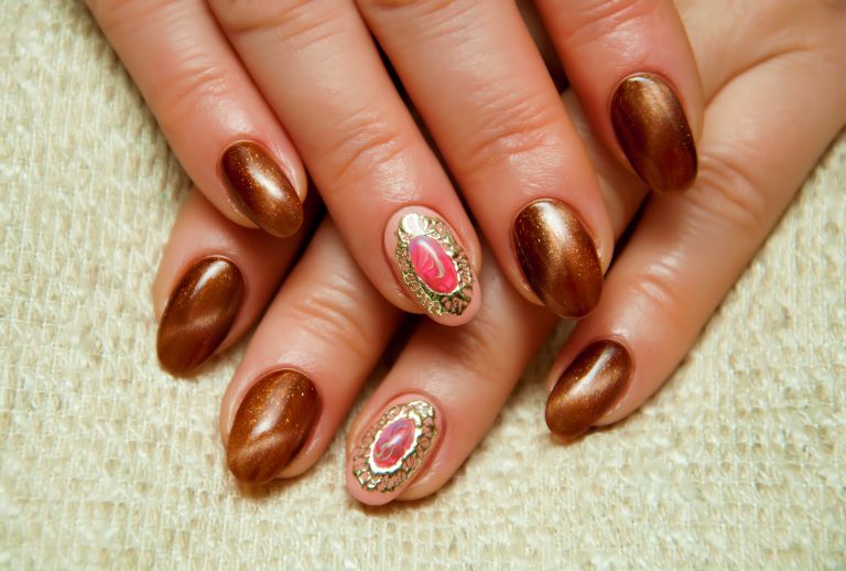 日焼け肌ネイル