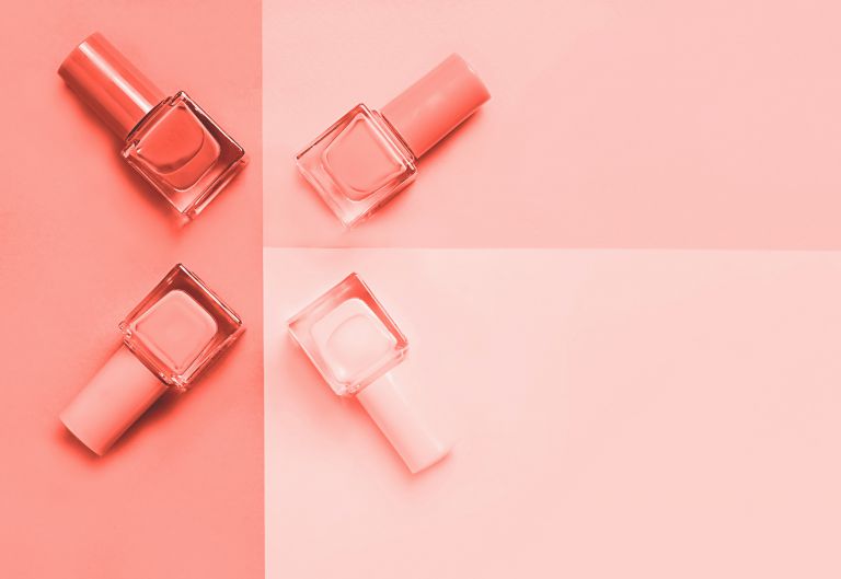 イエローベースのネイルカラー