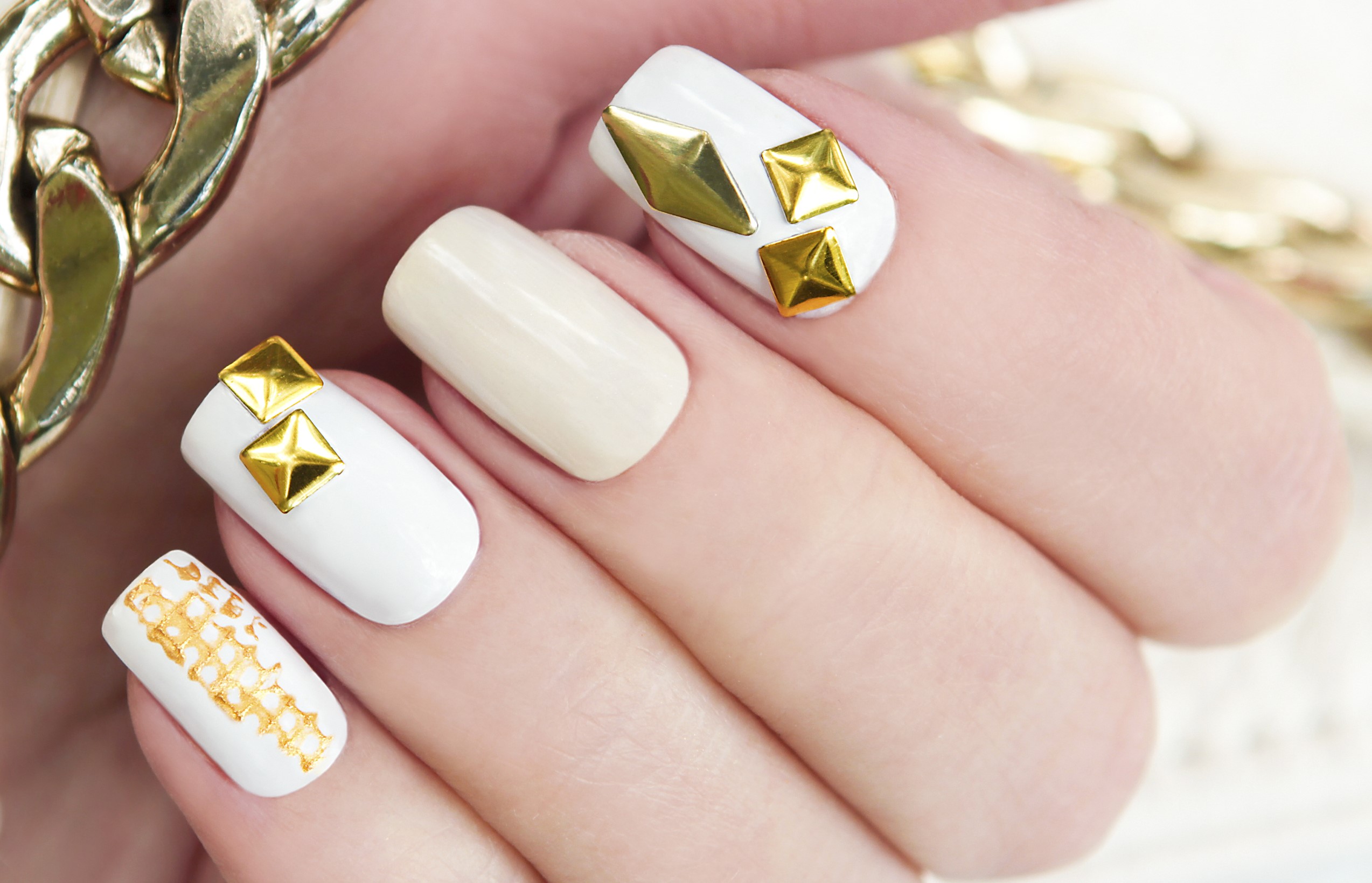 スクエアネイル