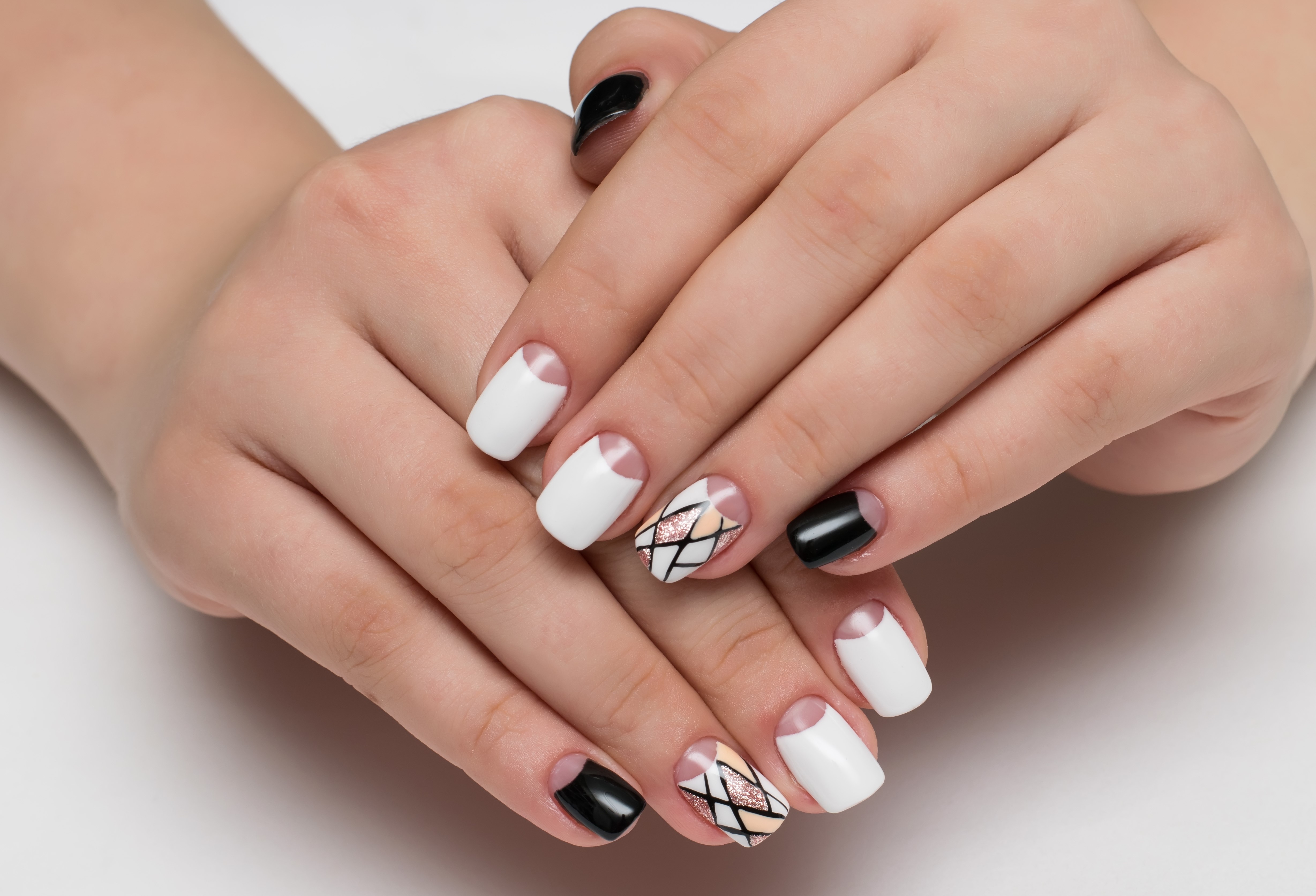 スクエアネイル