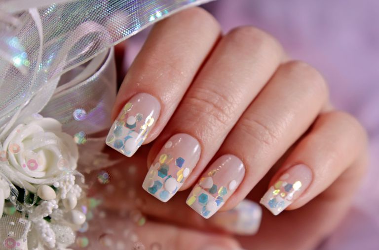 ドット柄ネイル