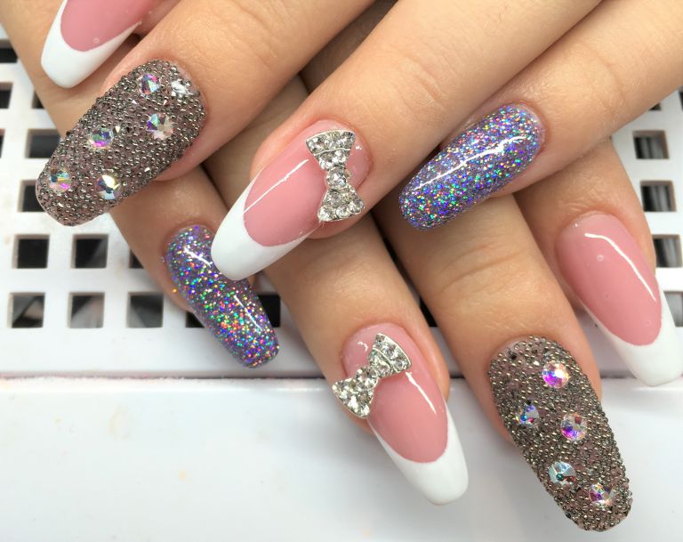 ドット柄ネイル