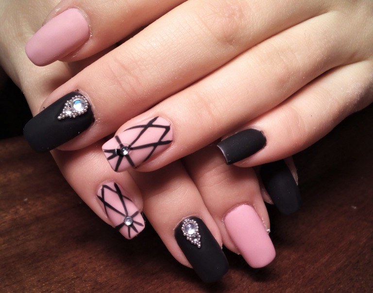 ラインネイルデザイン