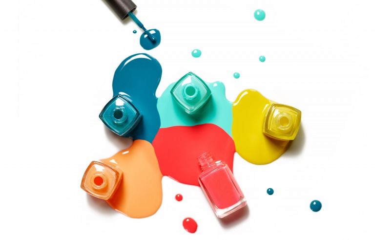 色素沈着 しやすいネイルカラー