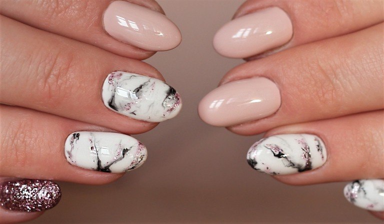 マーブルネイルデザイン