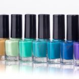 手がキレイに見えるネイルカラー