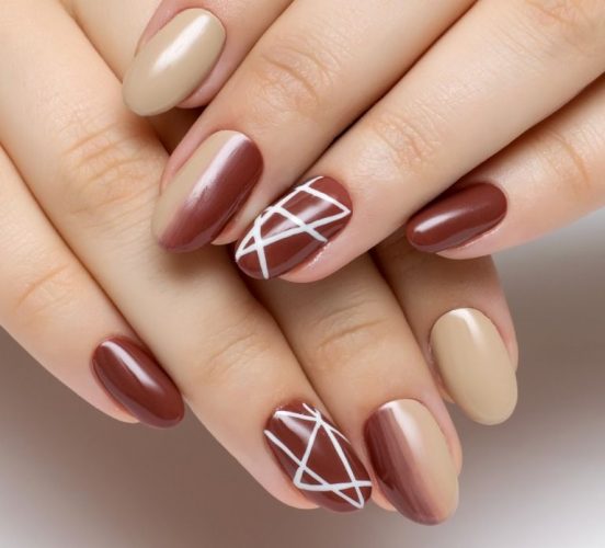 ベージュネイル 