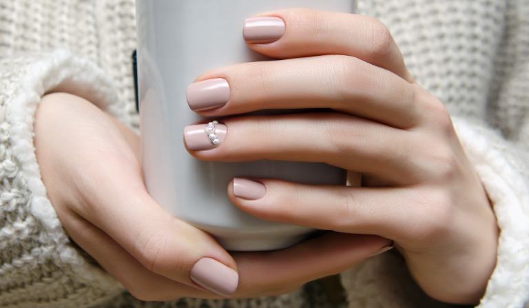 ベージュネイル 