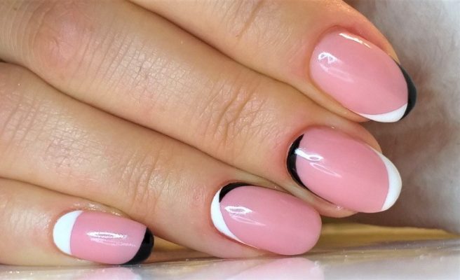 変形フレンチネイル