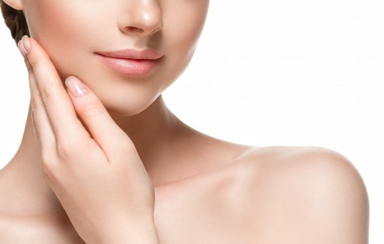 フェイスラインのたるみケア