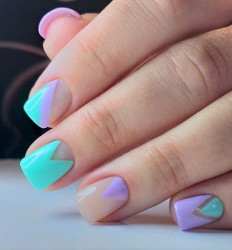 逆フレンチネイルデザイン