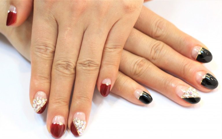 逆フレンチネイルデザイン 