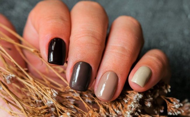 ブラウンネイルデザイン