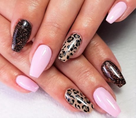 アニマル柄ネイルデザイン