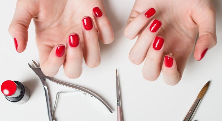 セルフネイルをキレイに塗るコツ