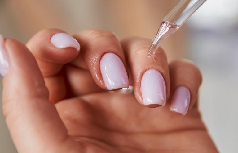 セルフネイルをキレイに塗るコツ 