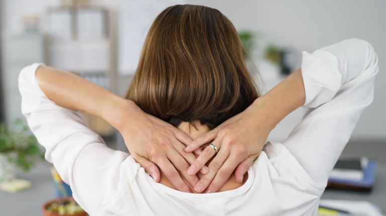 ストレートネックを改善・予防する方法