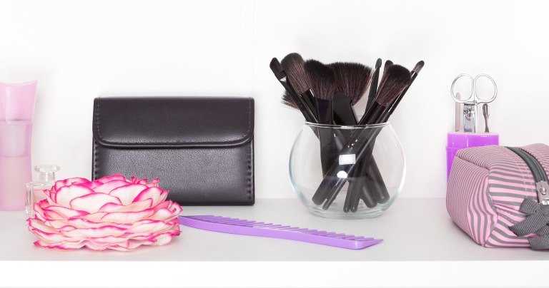 ジェルネイルの筆が固まる原因と対策 