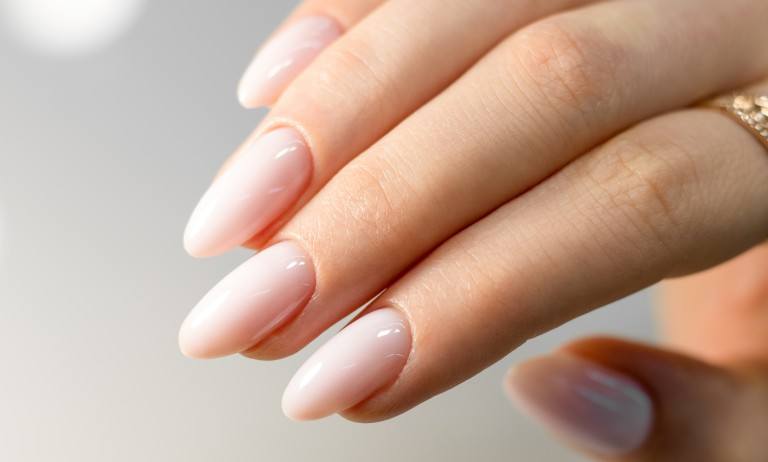 ジェルネイルアレルギーの症状と原因