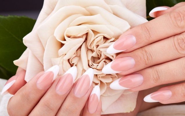 フレンチネイル