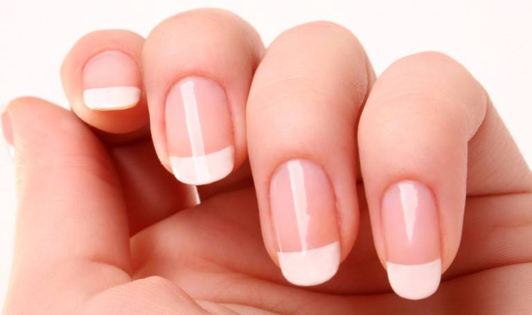 フレンチネイル