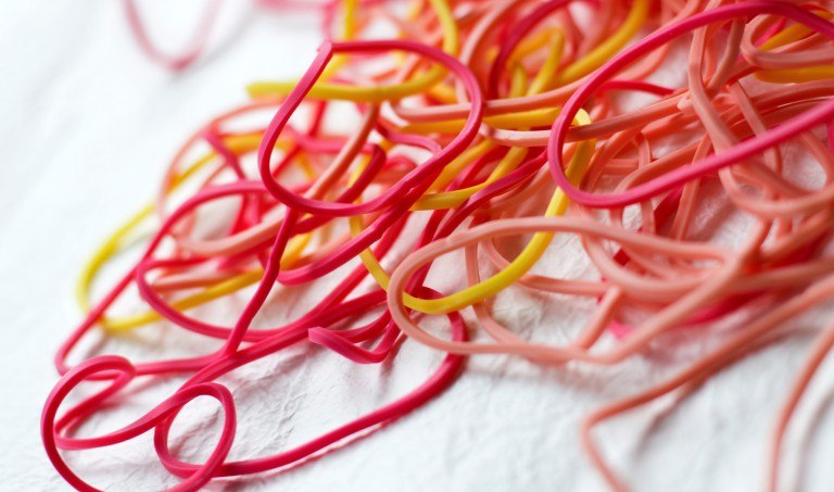 マニキュアの蓋が開かない時のHow to