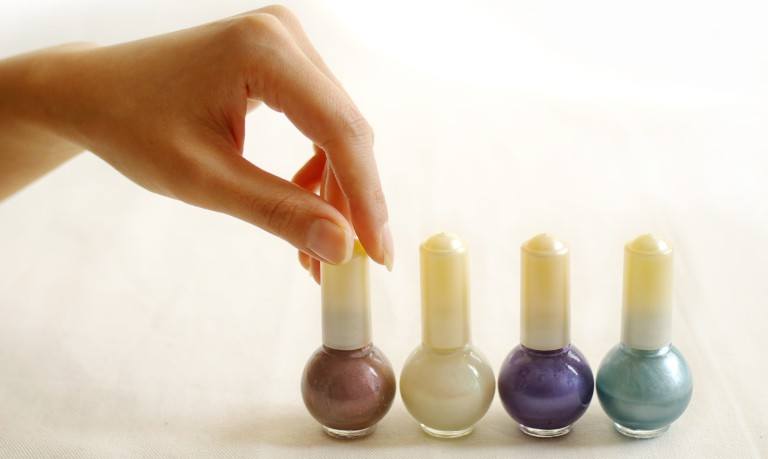 マニキュアの蓋が開かない時のHow to