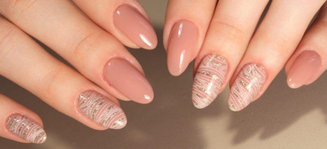 大人上品ネイルデザイン