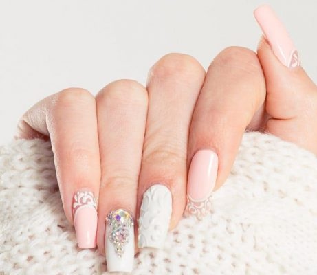 ホワイトネイルデザイン