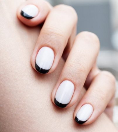 ホワイトネイルデザイン