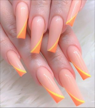 オレンジネイルデザイン