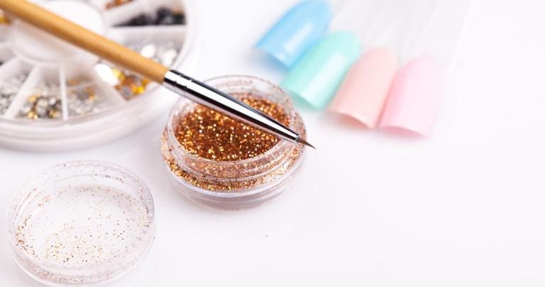 ジェルネイルのパーツ付け方・オフの仕方