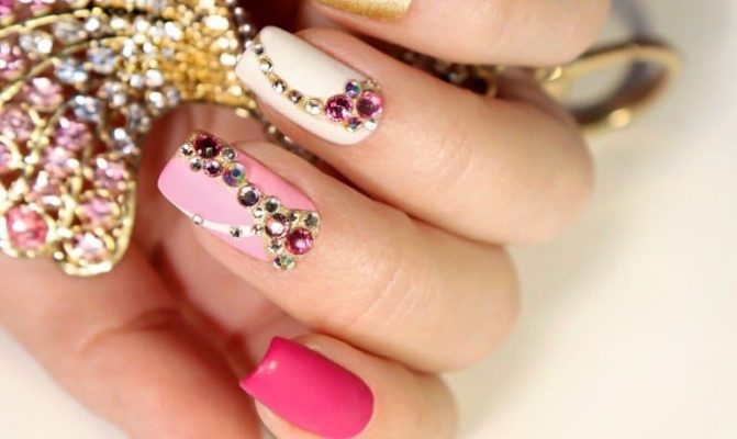 ジェルネイルのパーツ付け方・オフの仕方