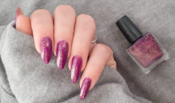 ベリーレッドネイル