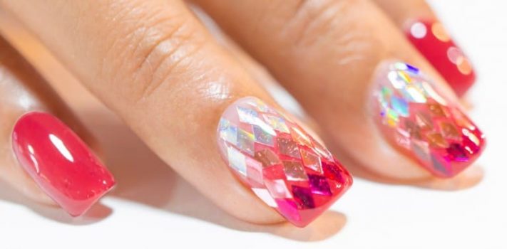 ベリーレッドネイル