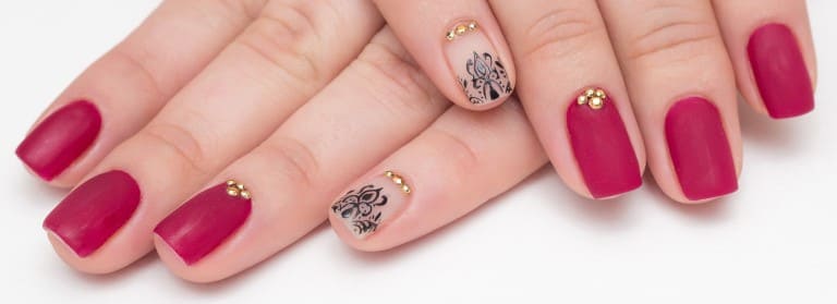 ベリーレッドネイル